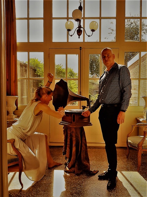 Tegen de tijd – Parels van het Nederlandse lied